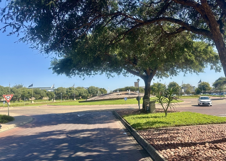 5 Bedroom Property for Sale in Copperleaf Estate Gauteng