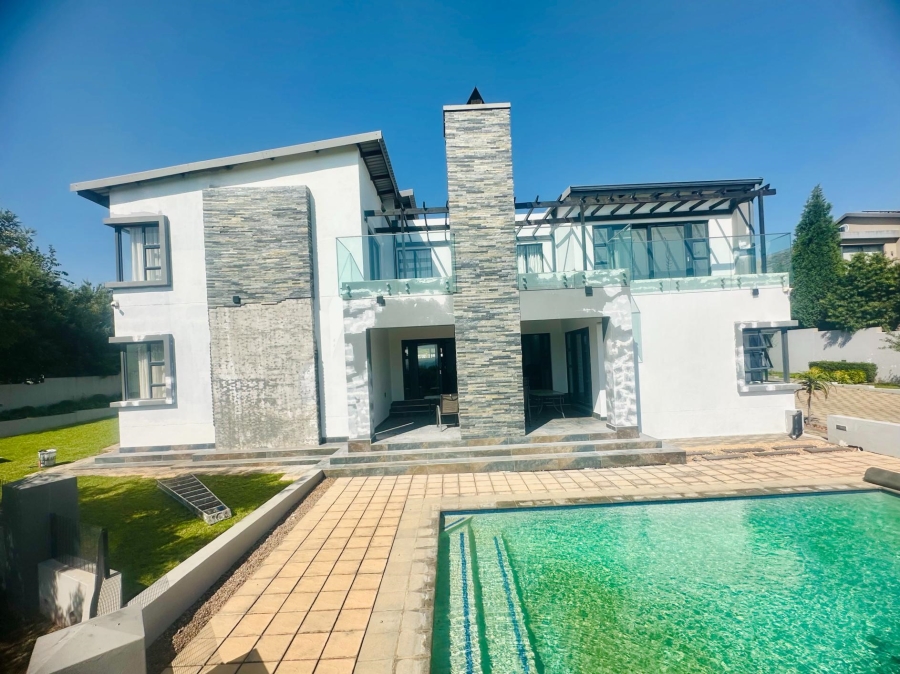 5 Bedroom Property for Sale in Copperleaf Estate Gauteng