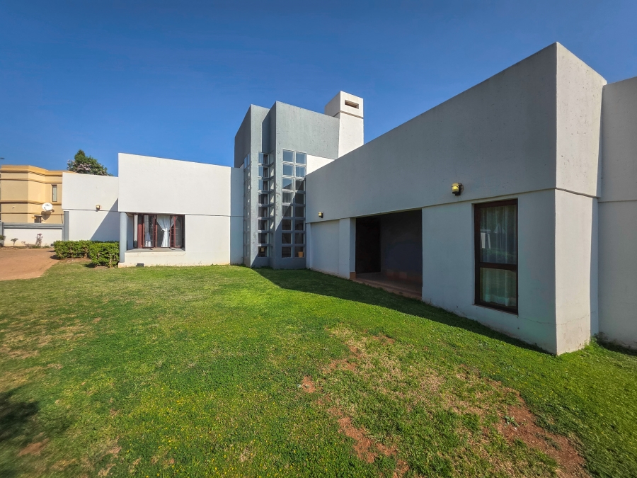 4 Bedroom Property for Sale in Moreleta Park Gauteng
