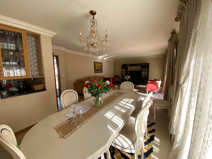 4 Bedroom Property for Sale in Albertsdal Gauteng