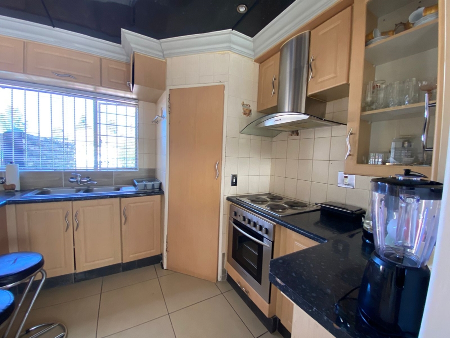4 Bedroom Property for Sale in Albertsdal Gauteng