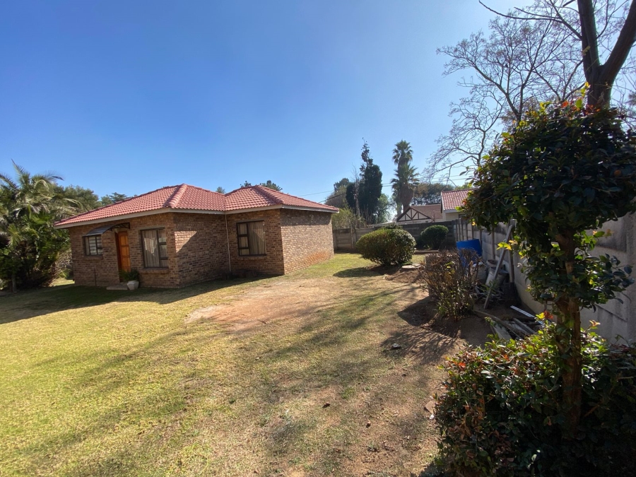 4 Bedroom Property for Sale in Albertsdal Gauteng