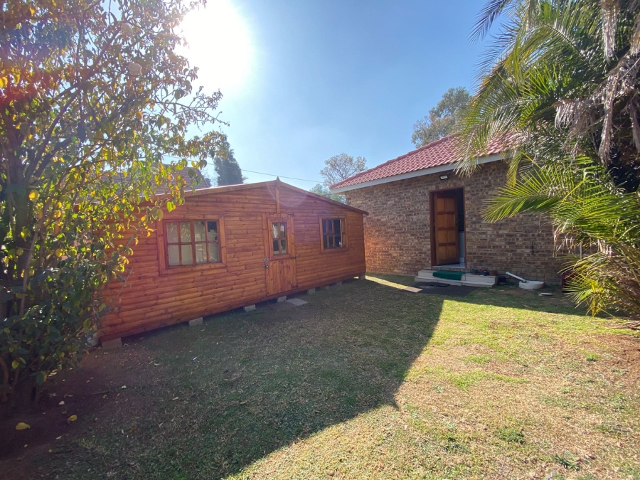 4 Bedroom Property for Sale in Albertsdal Gauteng