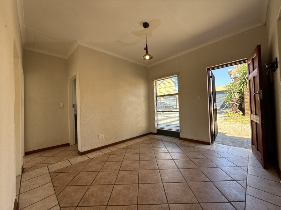 2 Bedroom Property for Sale in Equestria Gauteng