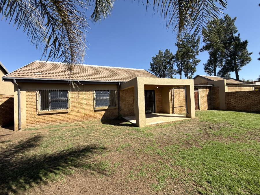 2 Bedroom Property for Sale in Equestria Gauteng