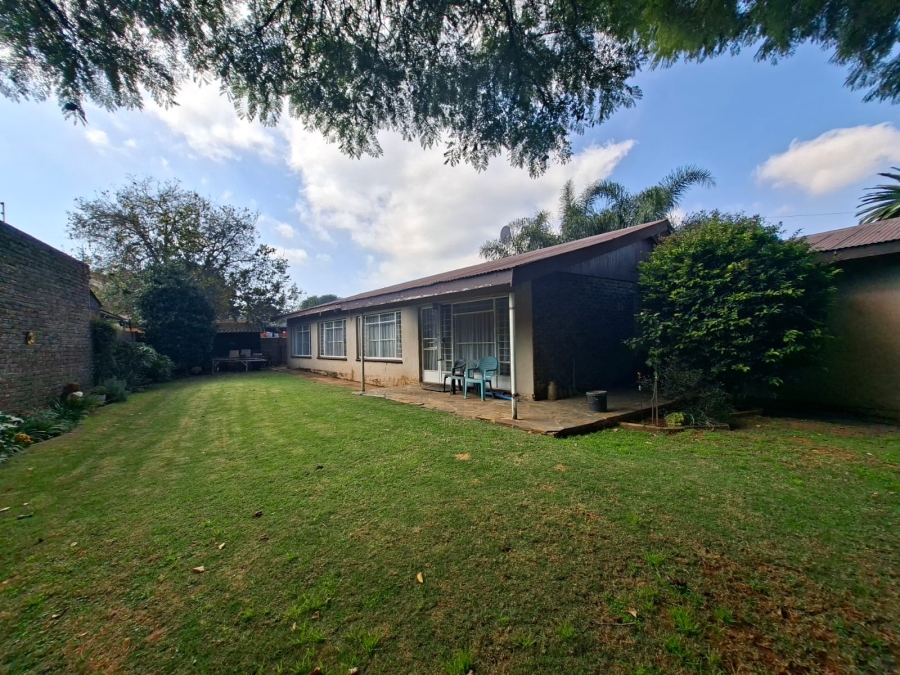 4 Bedroom Property for Sale in Krugersdorp North Gauteng