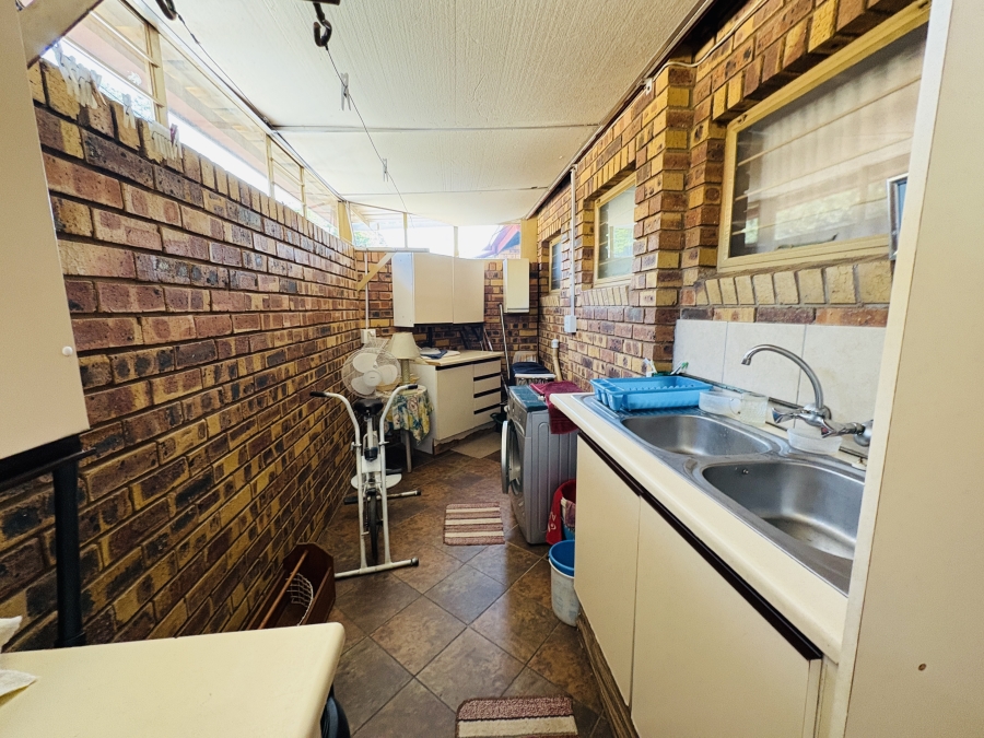2 Bedroom Property for Sale in Amandasig Gauteng