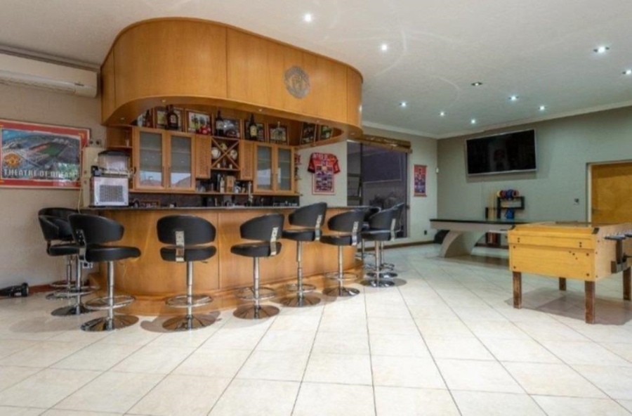 6 Bedroom Property for Sale in Meyersdal Gauteng