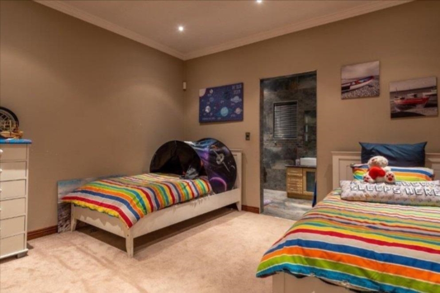 6 Bedroom Property for Sale in Meyersdal Gauteng