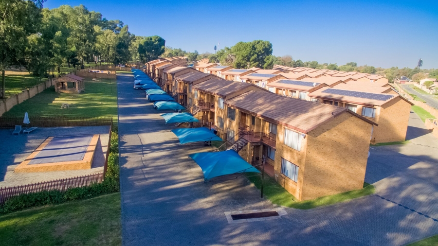 2 Bedroom Property for Sale in Meredale Gauteng