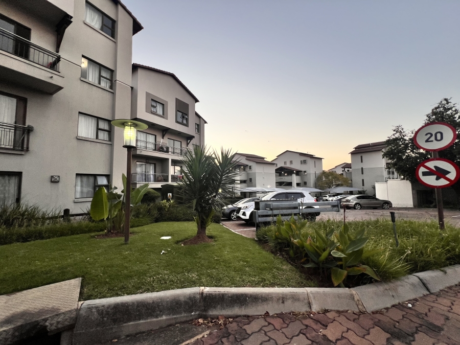 To Let 1 Bedroom Property for Rent in Sunninghill Gauteng