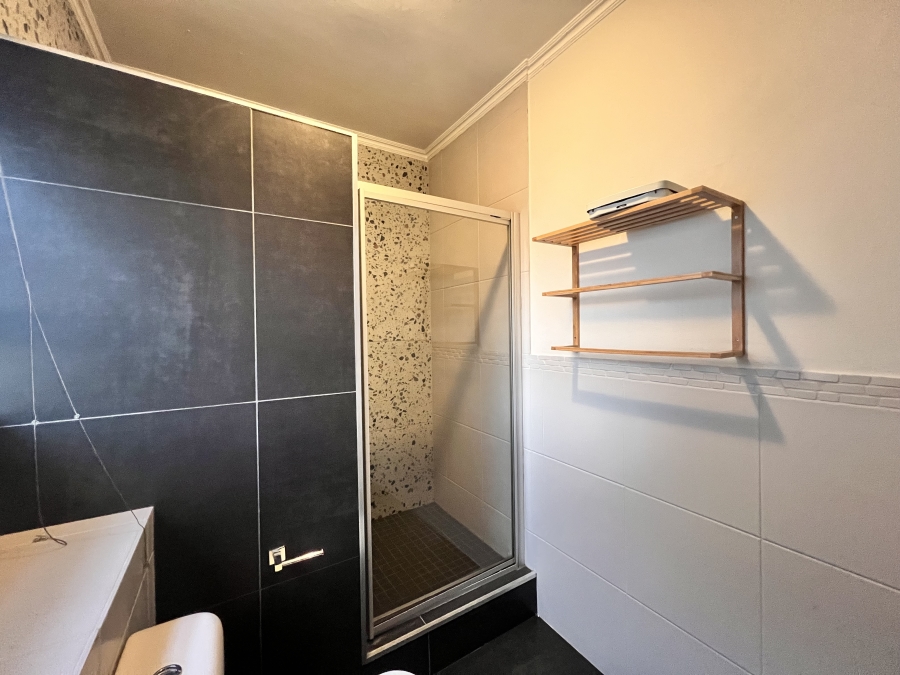 To Let 1 Bedroom Property for Rent in Sunninghill Gauteng