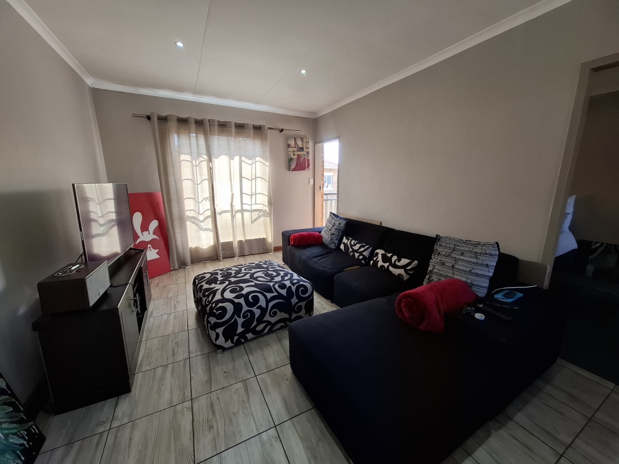 1 Bedroom Property for Sale in Hazeldean Gauteng