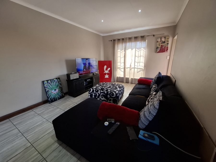 1 Bedroom Property for Sale in Hazeldean Gauteng