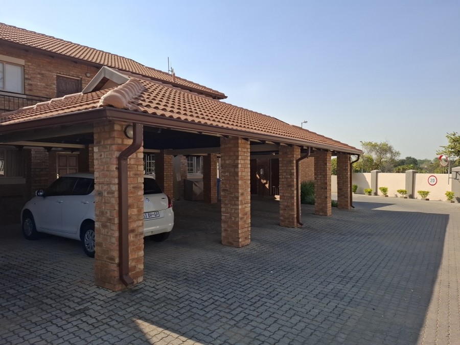 1 Bedroom Property for Sale in Hazeldean Gauteng