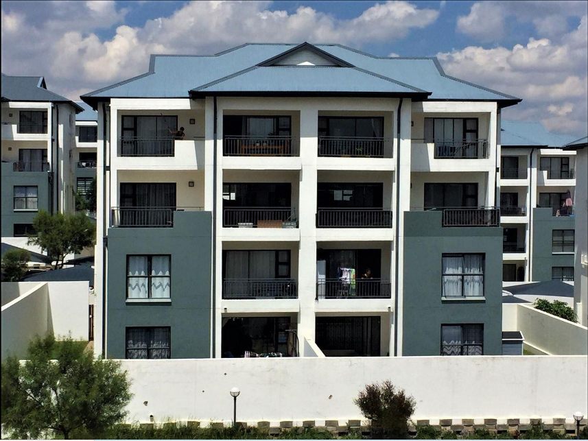 To Let 1 Bedroom Property for Rent in Modderfontein Gauteng