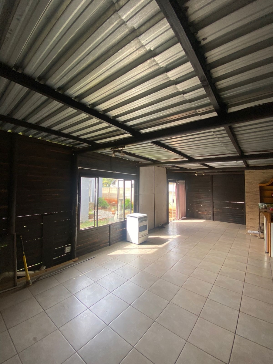 To Let 3 Bedroom Property for Rent in Edendale Gauteng