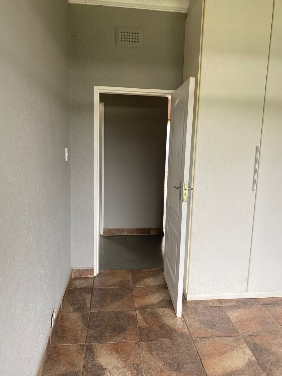 To Let 3 Bedroom Property for Rent in Edendale Gauteng