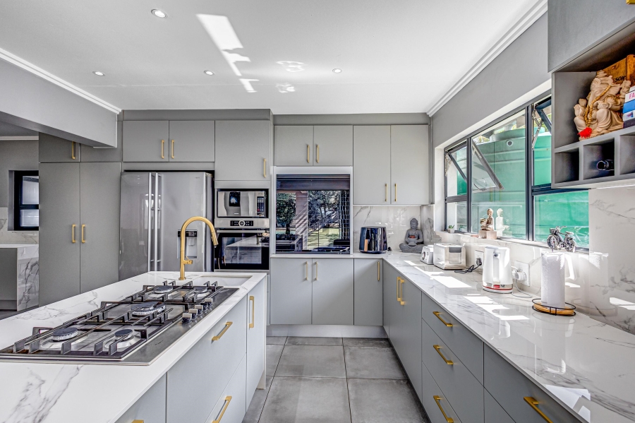 4 Bedroom Property for Sale in Kyalami Estates Gauteng
