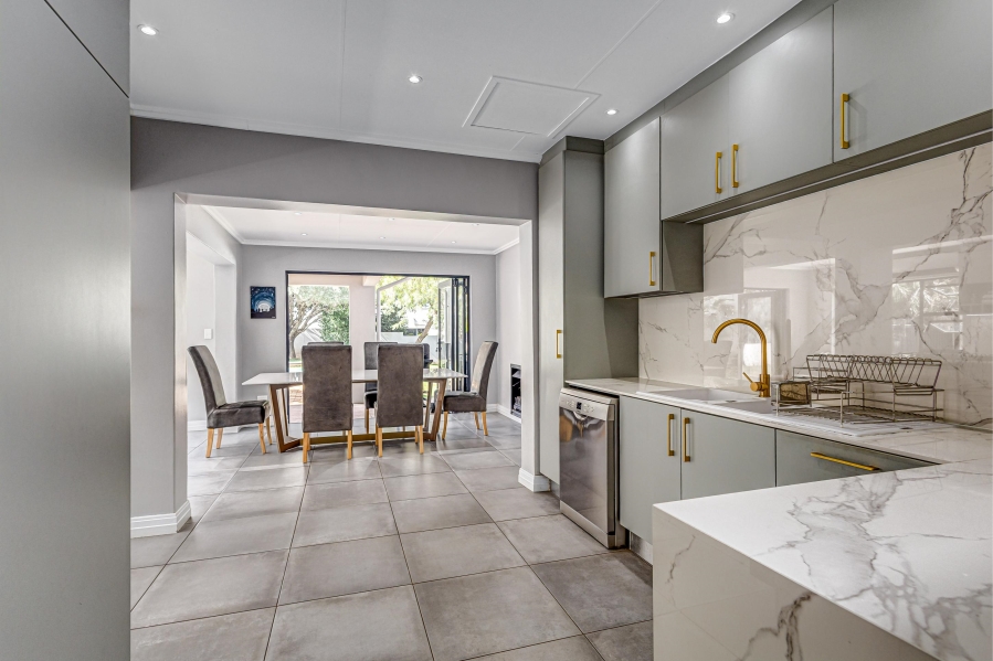 4 Bedroom Property for Sale in Kyalami Estates Gauteng