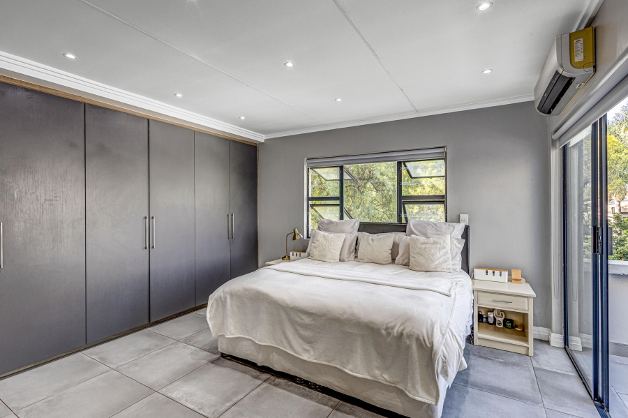 4 Bedroom Property for Sale in Kyalami Estates Gauteng