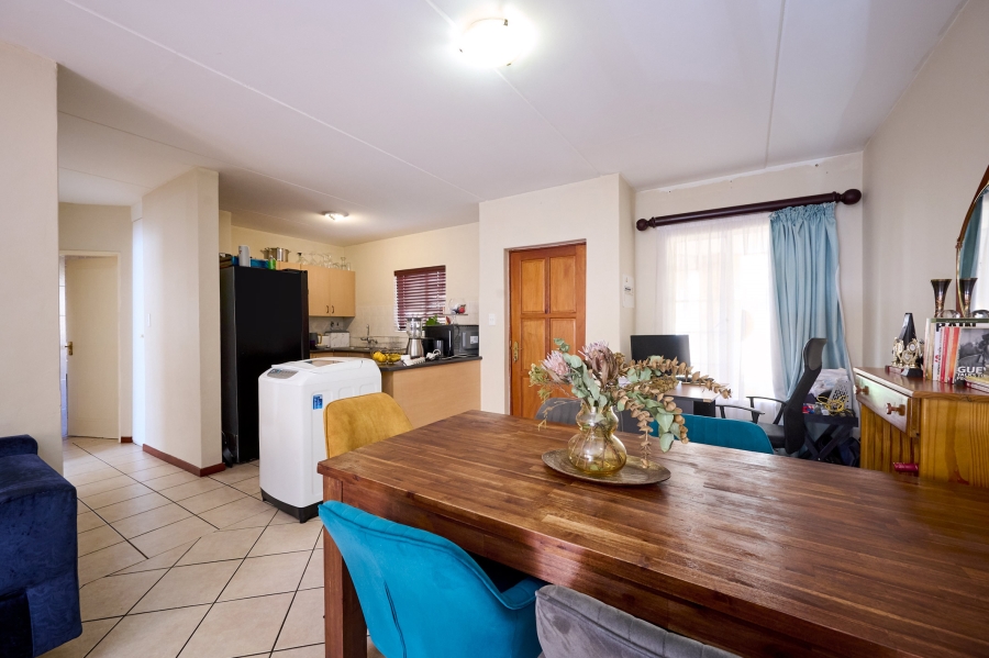 2 Bedroom Property for Sale in Noordwyk Gauteng
