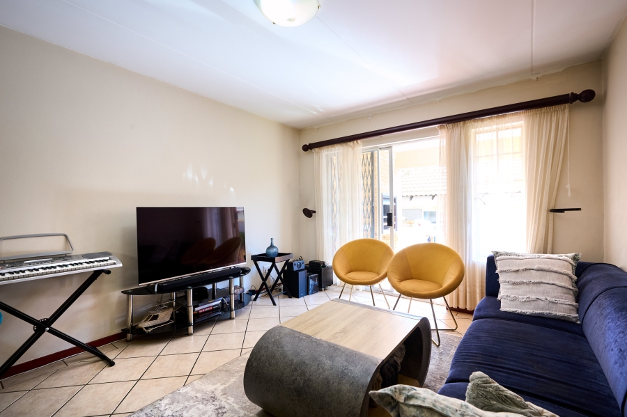 2 Bedroom Property for Sale in Noordwyk Gauteng