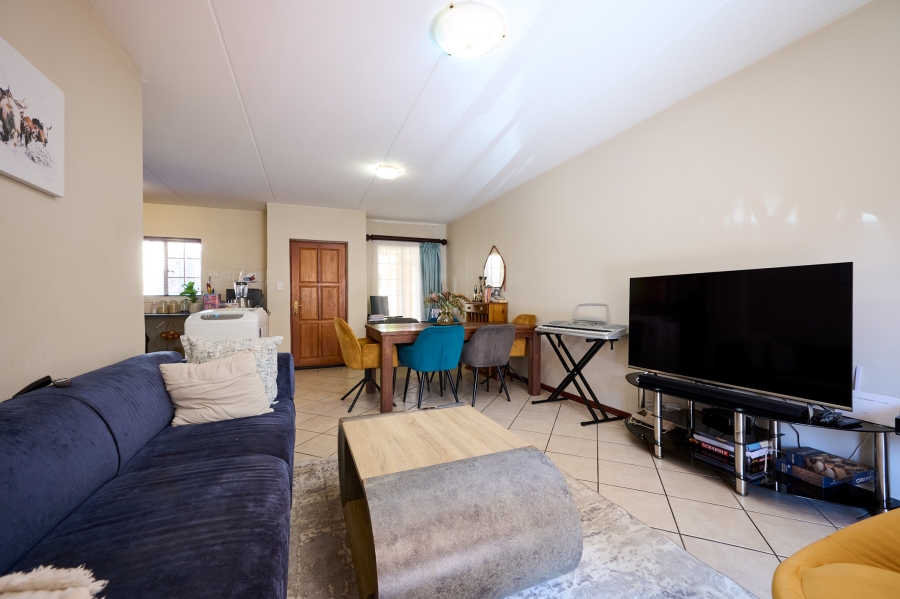 2 Bedroom Property for Sale in Noordwyk Gauteng