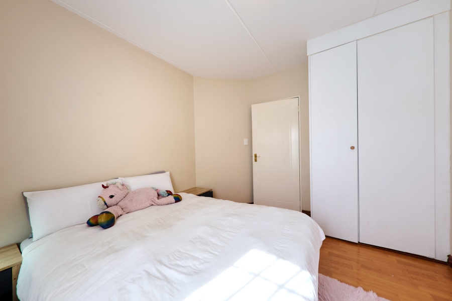 2 Bedroom Property for Sale in Noordwyk Gauteng