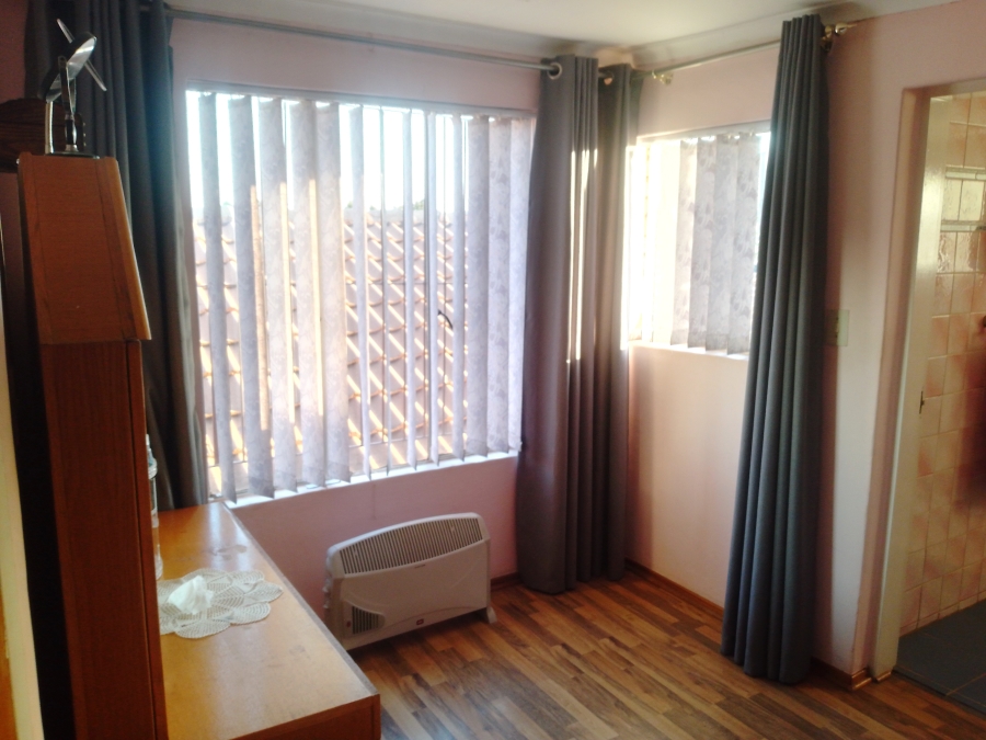 4 Bedroom Property for Sale in Villa Liza Gauteng