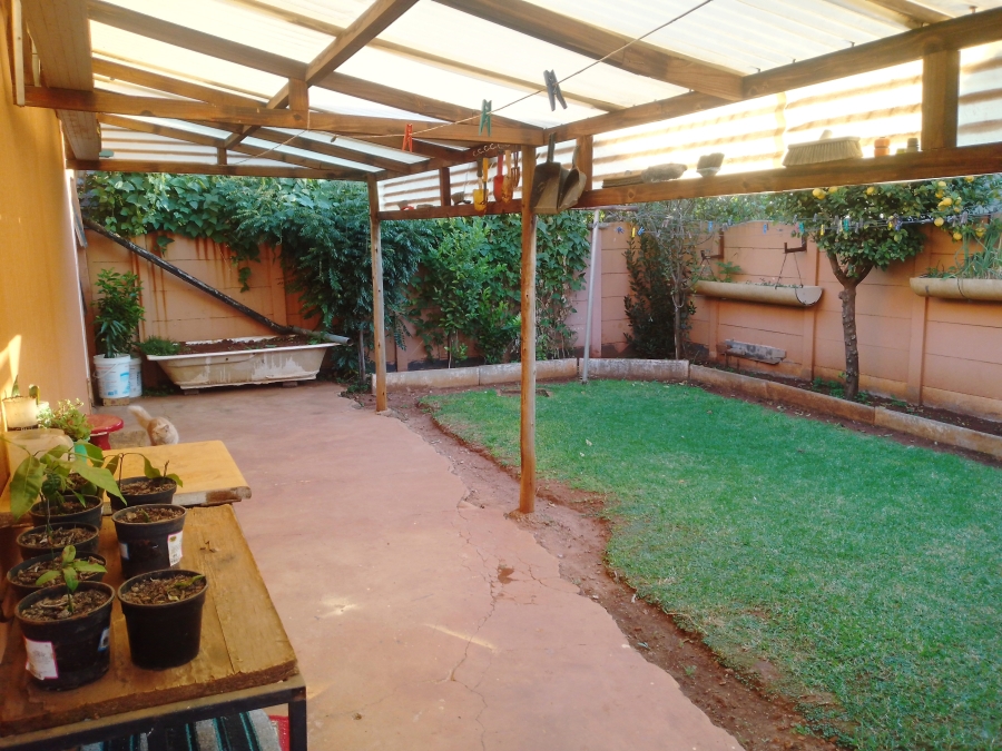 4 Bedroom Property for Sale in Villa Liza Gauteng