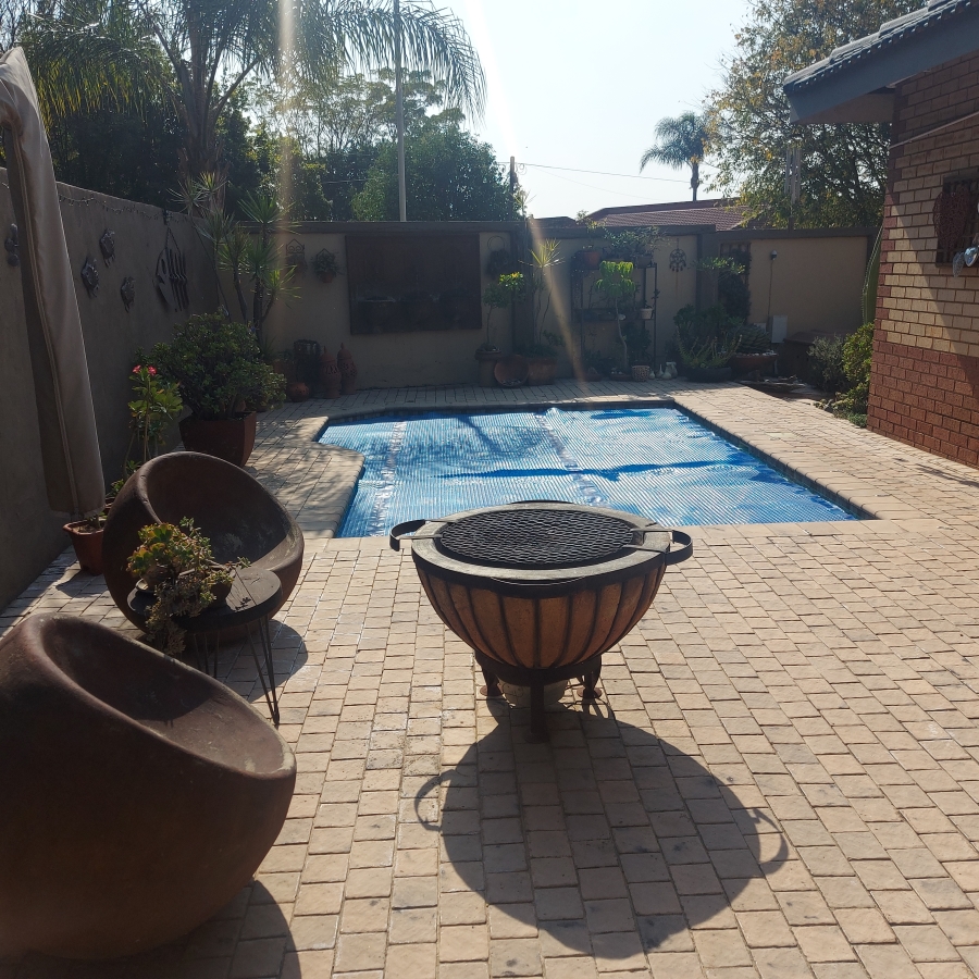 3 Bedroom Property for Sale in Moreleta Park Gauteng