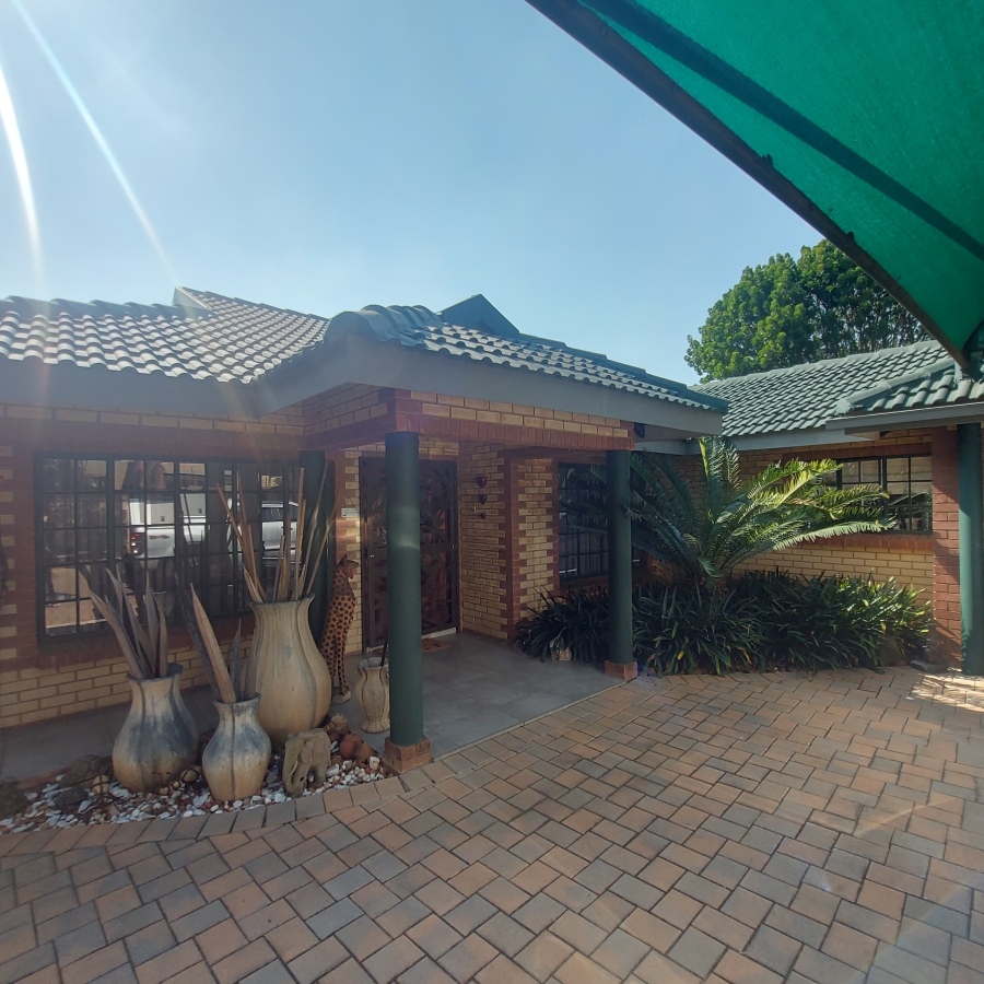 3 Bedroom Property for Sale in Moreleta Park Gauteng
