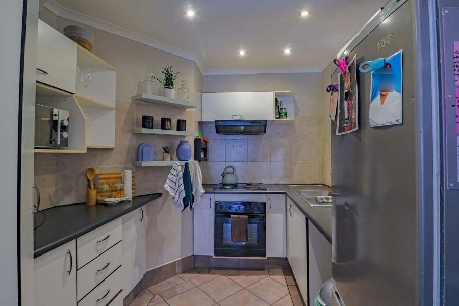 2 Bedroom Property for Sale in Wapadrand Gauteng