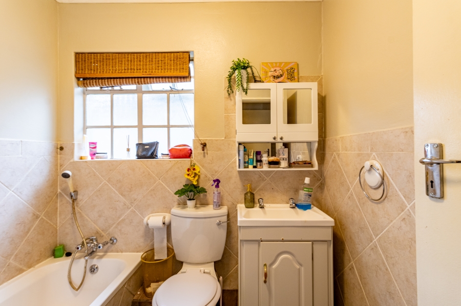 2 Bedroom Property for Sale in Wapadrand Gauteng