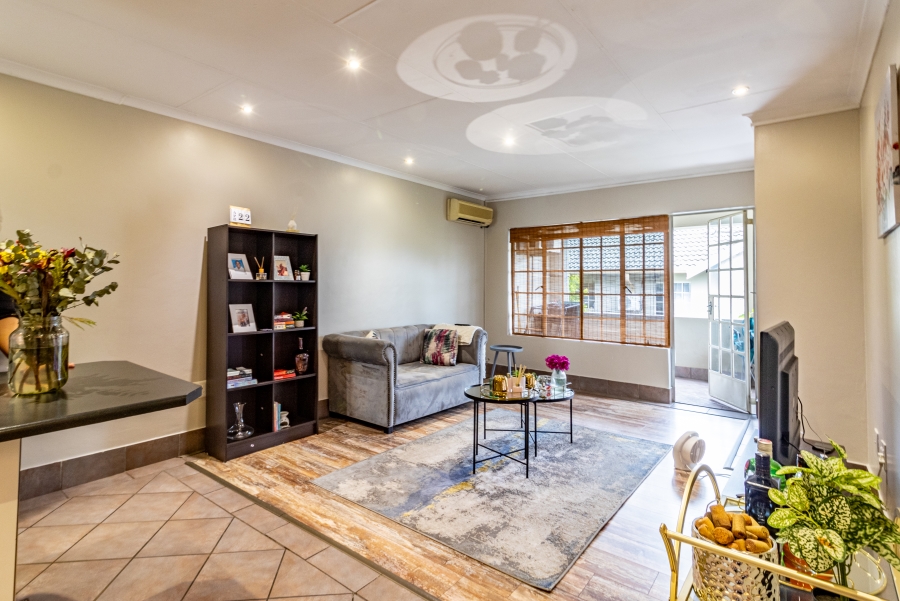 2 Bedroom Property for Sale in Wapadrand Gauteng