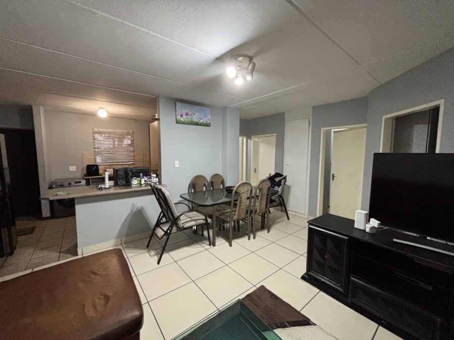 To Let 3 Bedroom Property for Rent in Sonneglans Gauteng