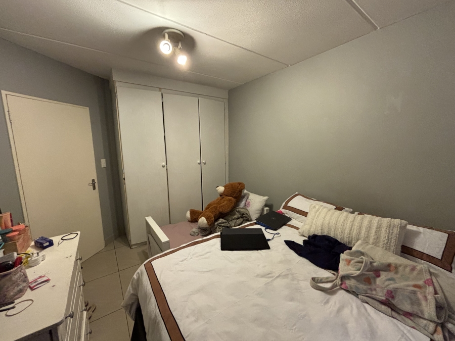 To Let 3 Bedroom Property for Rent in Sonneglans Gauteng