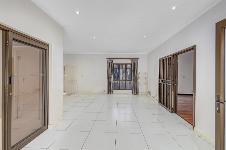 5 Bedroom Property for Sale in Kyalami Estates Gauteng