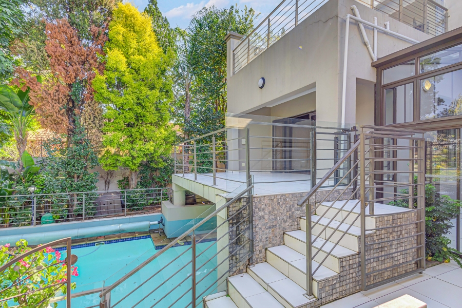 5 Bedroom Property for Sale in Kyalami Estates Gauteng