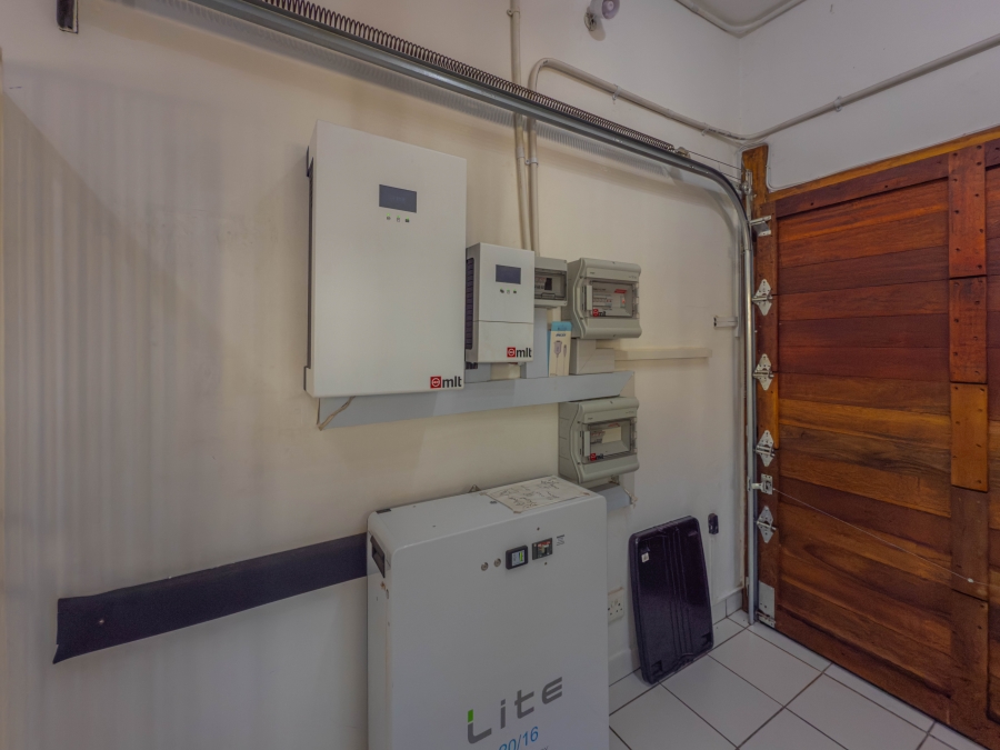 5 Bedroom Property for Sale in Kyalami Estates Gauteng