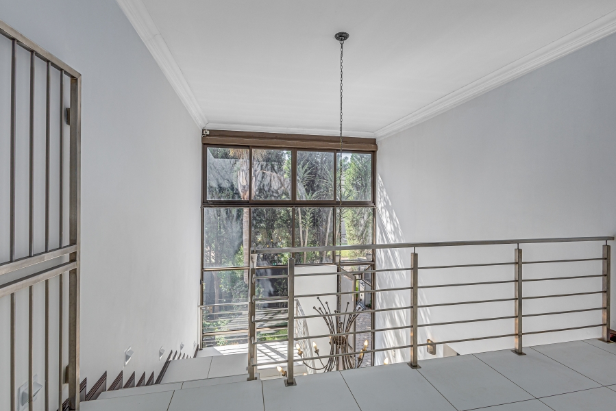 5 Bedroom Property for Sale in Kyalami Estates Gauteng
