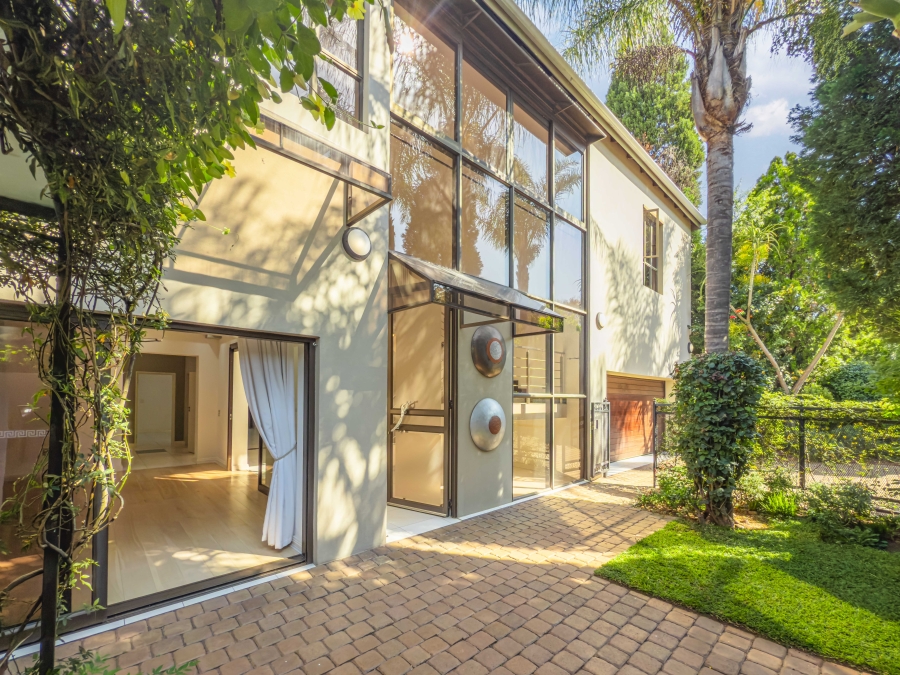 5 Bedroom Property for Sale in Kyalami Estates Gauteng