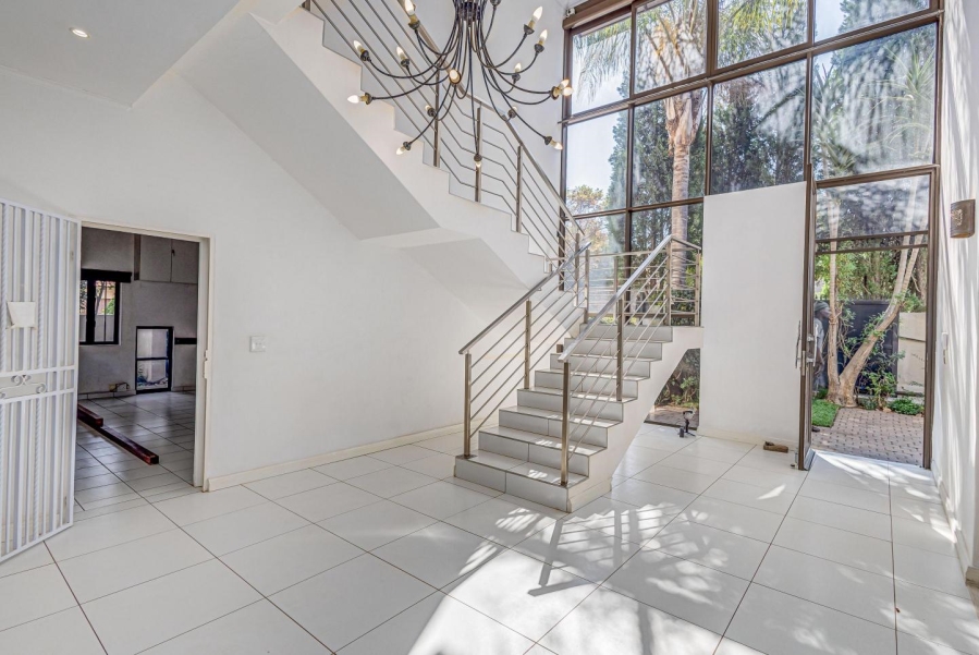 5 Bedroom Property for Sale in Kyalami Estates Gauteng