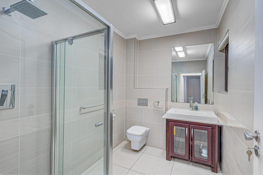 5 Bedroom Property for Sale in Kyalami Estates Gauteng