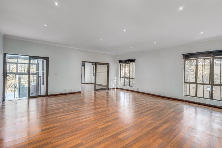 5 Bedroom Property for Sale in Kyalami Estates Gauteng