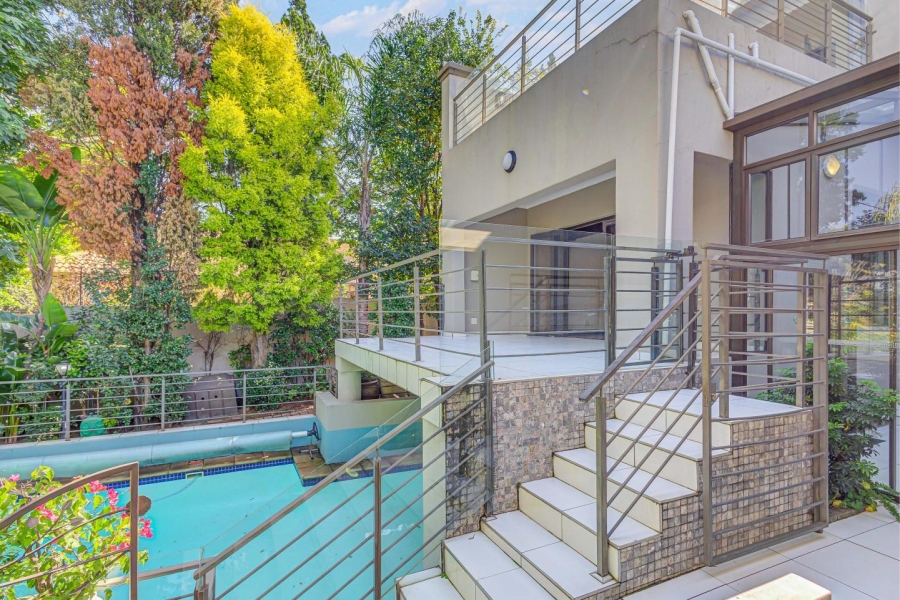 5 Bedroom Property for Sale in Kyalami Estates Gauteng