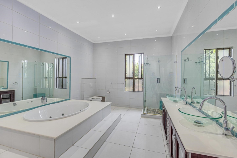 5 Bedroom Property for Sale in Kyalami Estates Gauteng