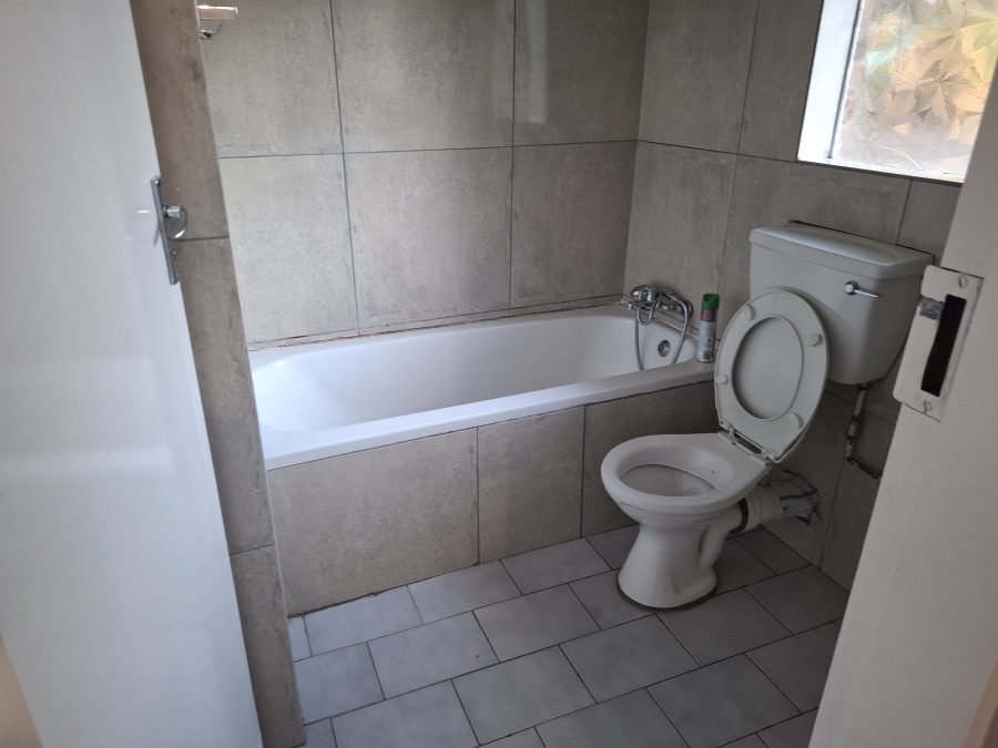To Let 2 Bedroom Property for Rent in Birchleigh Gauteng