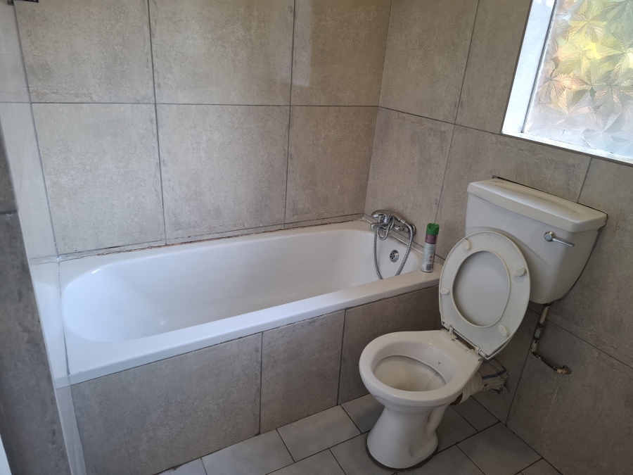 To Let 2 Bedroom Property for Rent in Birchleigh Gauteng